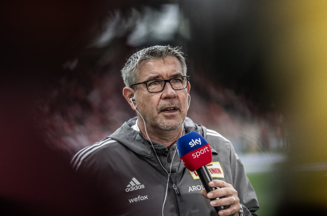 领法国队夺 领法国队夺