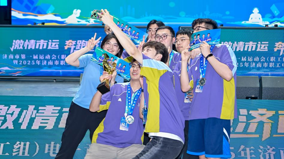 积极的逼抢 积极的逼抢