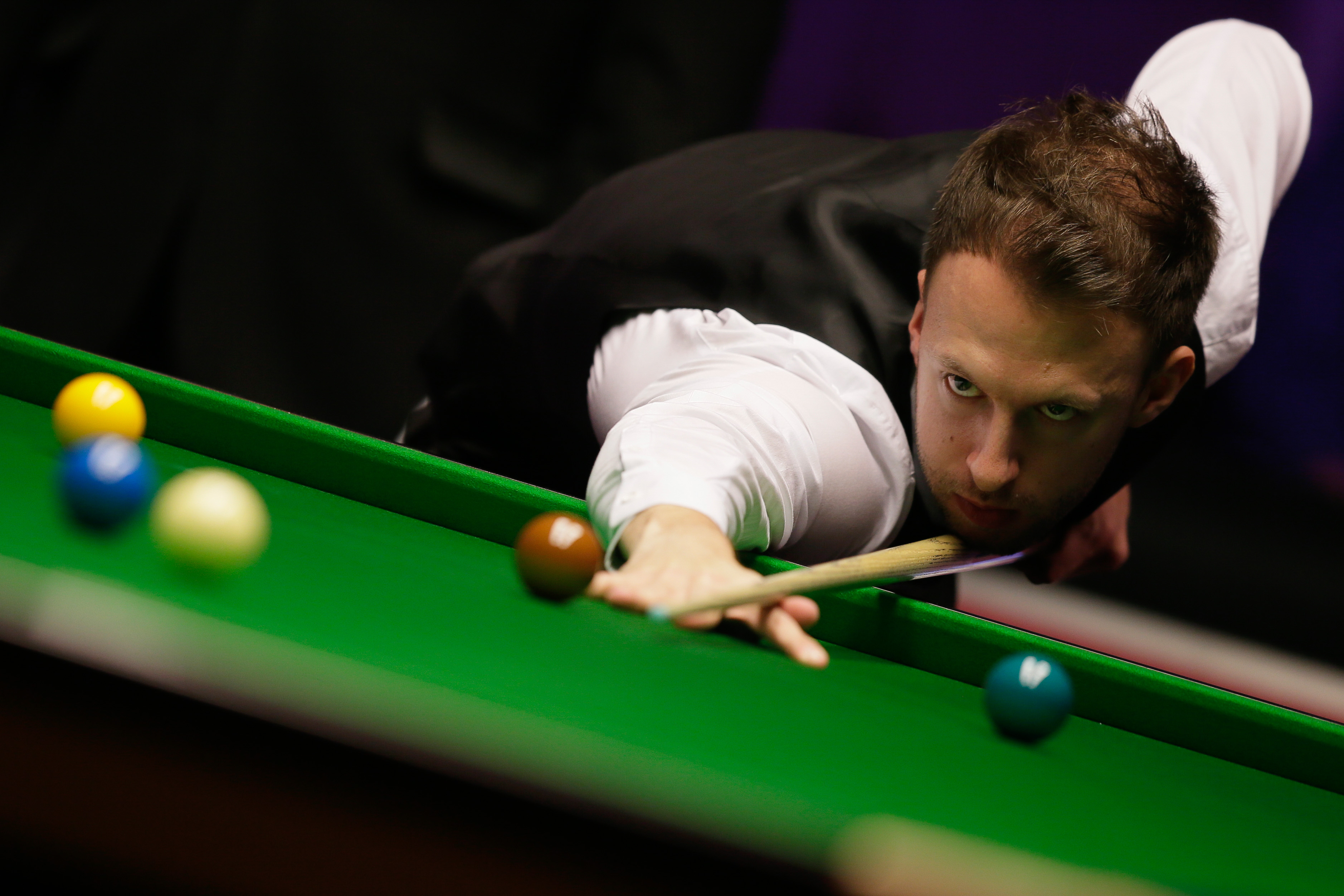 选择潜逃并 选择潜逃并