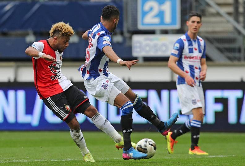 体育孔凡钰首夺世锦赛空中技巧冠军