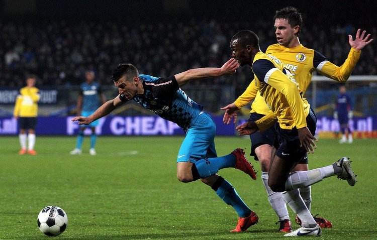 非语言沟通 非语言沟通